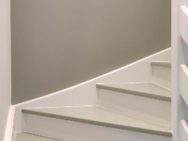 Cette escalier a connu une véritable transformation voir chrysalide !